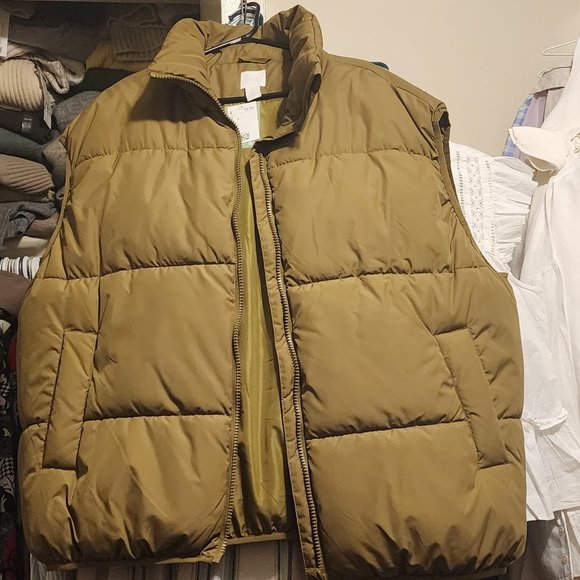 H&M Padded Vest - New with tag - Picture 1 of 5